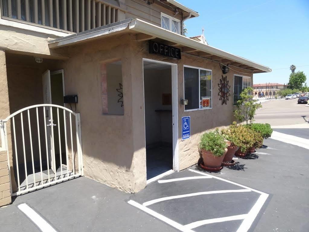 Navajo Lodge Lemon Grove Exterior photo